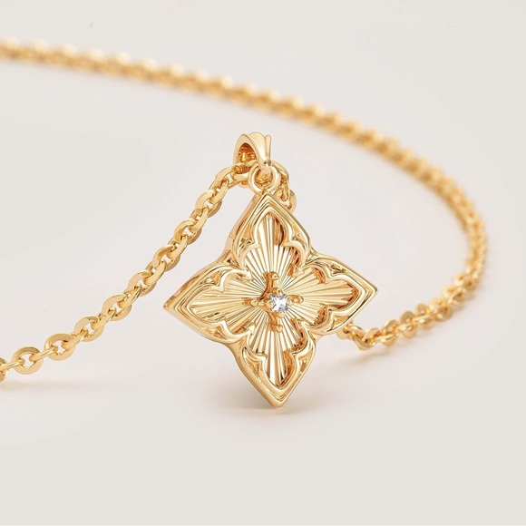 Gold Cz Clover Necklace - Picture 4 of 6